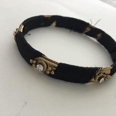Gold tone unmarked bangle bracelet