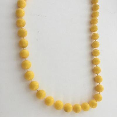 Plain yellow fashion beaded necklace
