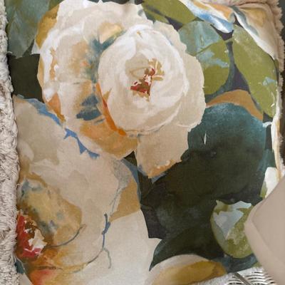 Lamp & pillow