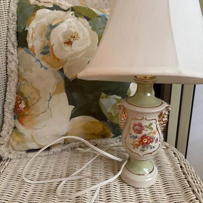 Lamp & pillow