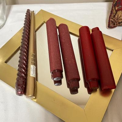 Mirror, Candels, Curtains, Vase and Pillow