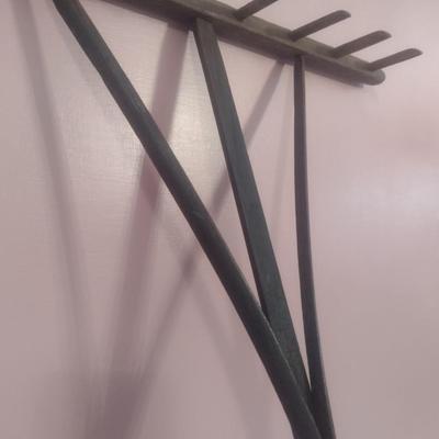 Hand Crafted Amish Rack