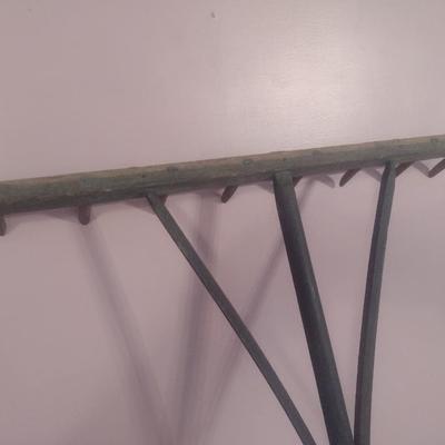 Hand Crafted Amish Rack