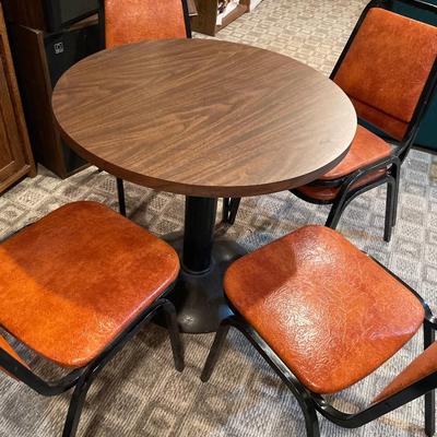 30” round vintage bar table and 5 chairs