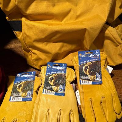 Mountain Smith Duffel bag, 3 coolers & cowhide gloves