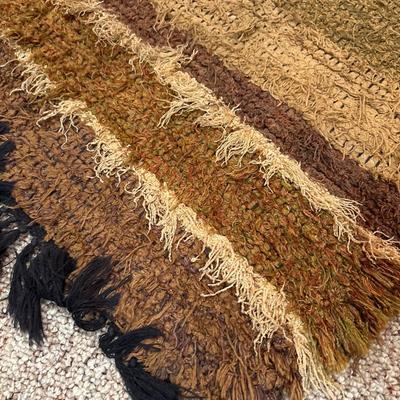 Braided rug & small rug