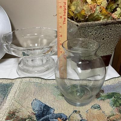 Ingraham Clock, Bird Runner, ceramic vase w/faux florals, and 3 glass pieces