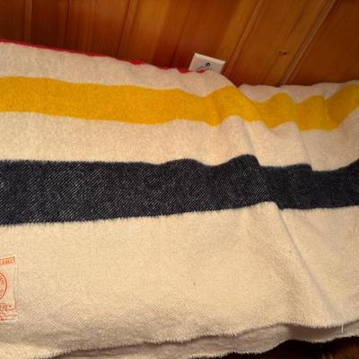 Hudson’s Bay wool blanket (England)