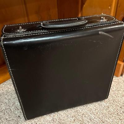 Record carrier/case