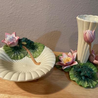 Fitz & Floyd frogs and pottery bowl