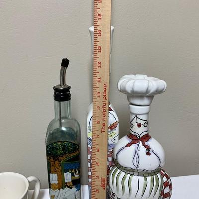 Fun Kitchen Items, Peopple oil dispensors, 3 Italian country side mugs and plates and spoon rest