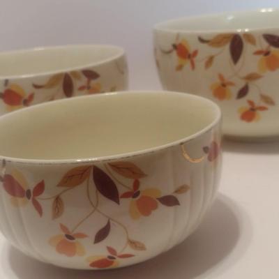 Set of Three Vintage Hall's Superior Ceramic Nesting Mixing Bowls