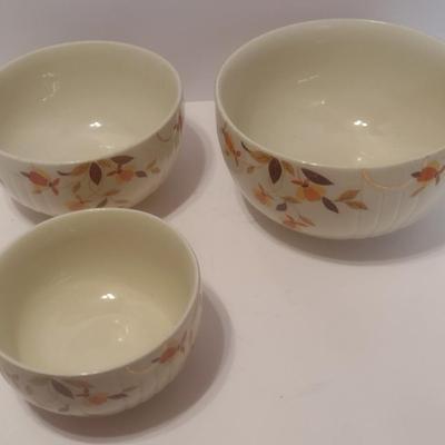 Set of Three Vintage Hall's Superior Ceramic Nesting Mixing Bowls