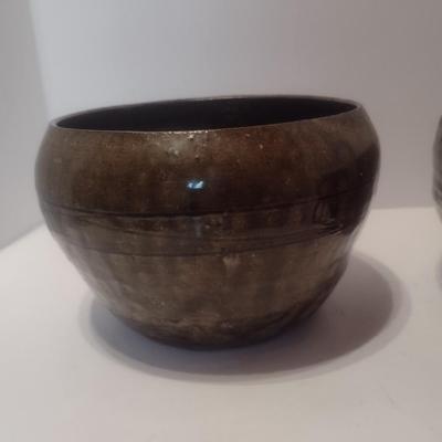 Pair of Hand Thrown Alkaline Glaze Pottery Bowls