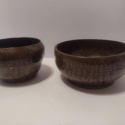 Pair of Hand Thrown Alkaline Glaze Pottery Bowls