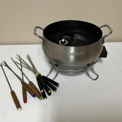 Electric Cuisinart Fondue Pot - missing fondue ring
