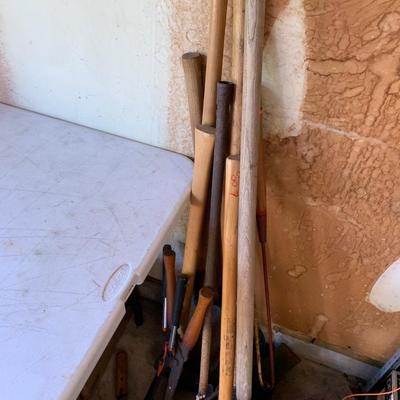 Large Garden Tools Lot