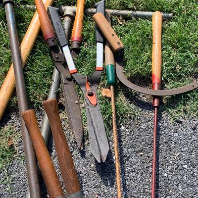 Large Garden Tools Lot
