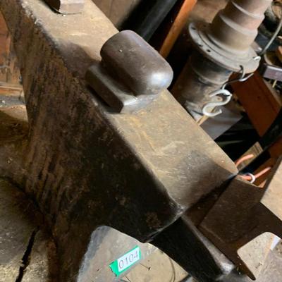 22” x 10” Anvil