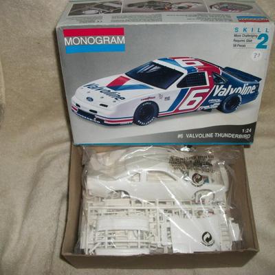 #6 Ford Thunderbird 
