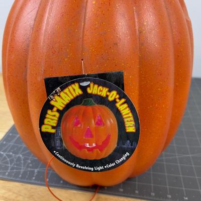 Light Up NEW Jack-O-Lantern