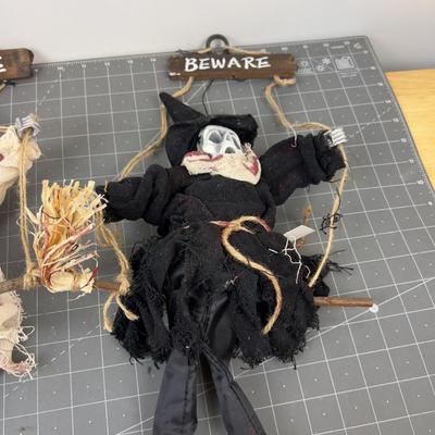 Pair of Skelton Scarecrow on a swing, Smaller