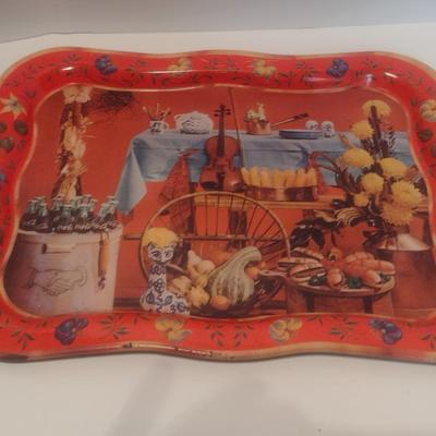 Set of Three Vintage Metal Beverage Trays Two Reproduction Coca-Cola circa 1973 Choice C