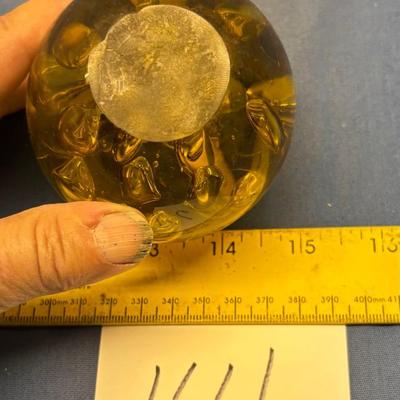 Controlled Air bubble Paperweight