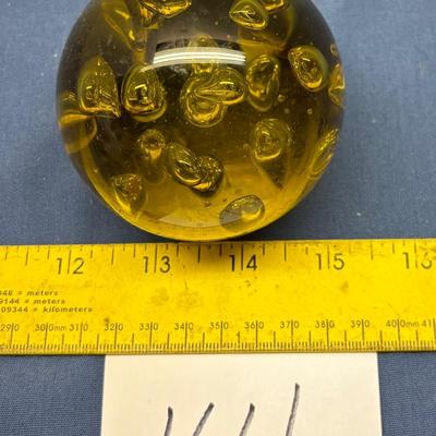 Controlled Air bubble Paperweight