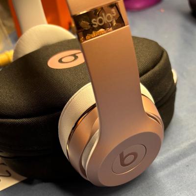 Beats Solo 3 Bluetooth Headphones