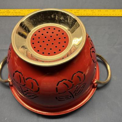 Colander