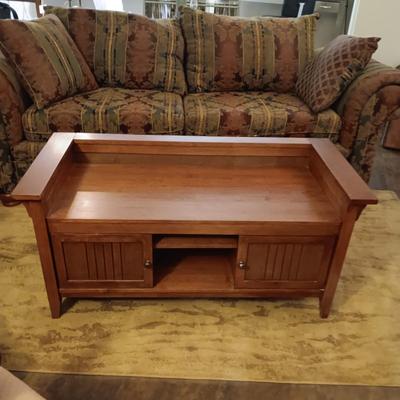 COFFEE TABLE WITH 2 CABINETS AND SHELF