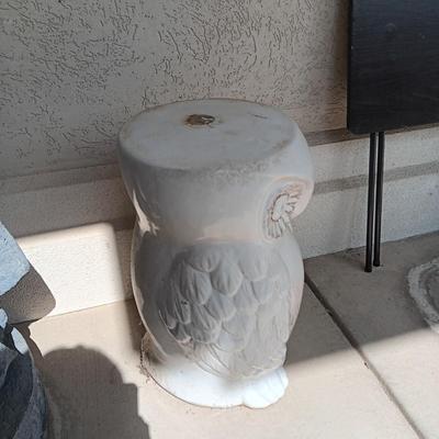 CLAY OWL PLANT STAND