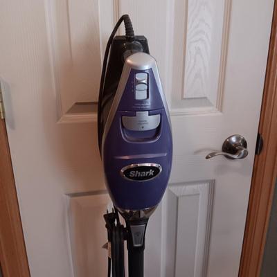 SHARK ROCKET BAGLESS VACUUM