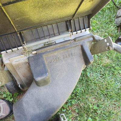 Vintage John Deere 14SB 21" 5 HP Aluminum Deck Self Propelled Lawn Mower has Compression