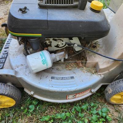 Vintage John Deere 14SB 21" 5 HP Aluminum Deck Self Propelled Lawn Mower has Compression