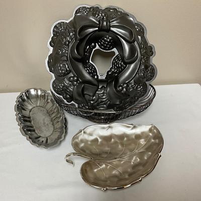 Cake Mold with silver dishes