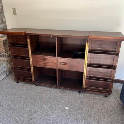 Asian Double Sided Rolling Dry Bar With Carved Design (LR-RG)