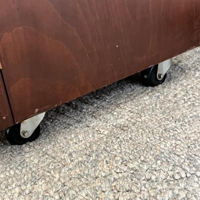 Asian Double Sided Rolling Dry Bar With Carved Design (LR-RG)