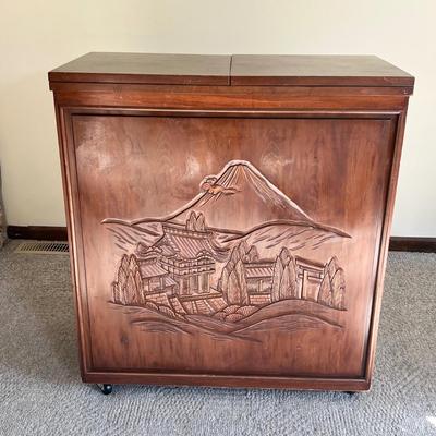 Asian Double Sided Rolling Dry Bar With Carved Design (LR-RG)