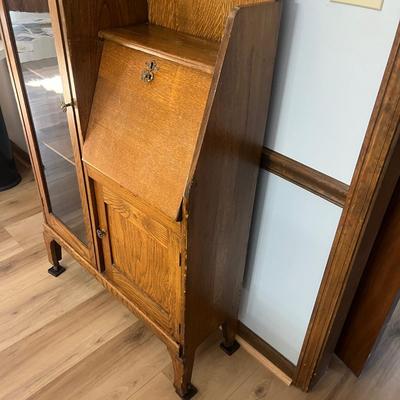 Oak Secretary (K-MG)