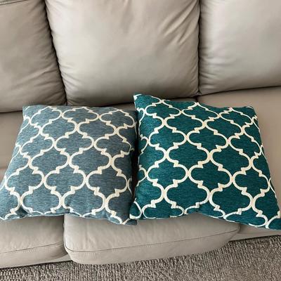 Ashley Furniture Leather Sofa (LR-RG)