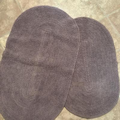 5 area rugs & mattress pad