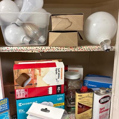Large group of lightbulbs
