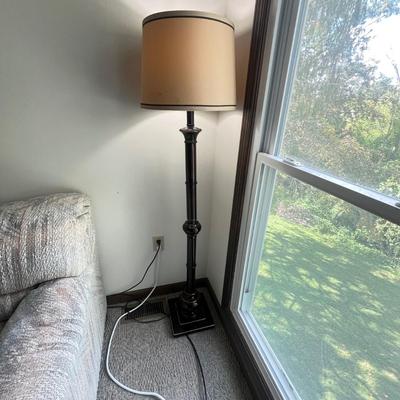 Metal Floor Lamp (D-MG)