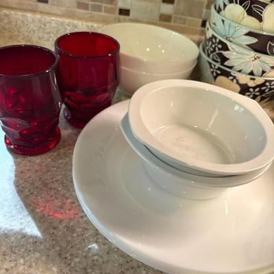 Kitchen dishes