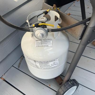 Char Broil Propane Grill (BD-MG)