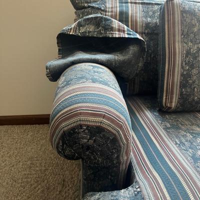 Highland House Loveseat (GB-MG)