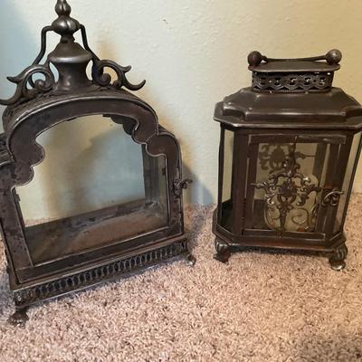 Metal candle holders and leaf decor