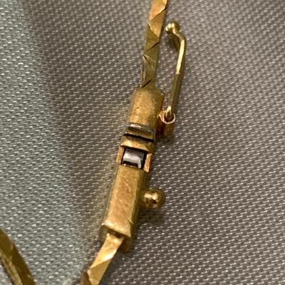 14k V Shape Gold / Diamonds 18” Necklace - 8.6 grams
